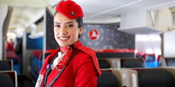 THY-hostes-1-750x375