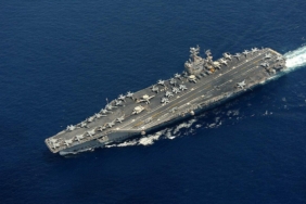 İran Devrim Muhafızları- Abraham Lincoln Uçak Gemisi 4 İran füzesiyle hedef alındı