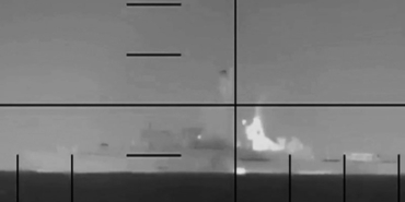 Pentagon-görüntüleri-paylaştı--ABD-denizaltısı-İran-firkateynini-torpidoyla-batırdı…-