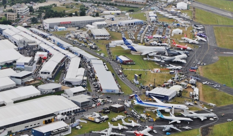 imgi_18_farnborough-airshow